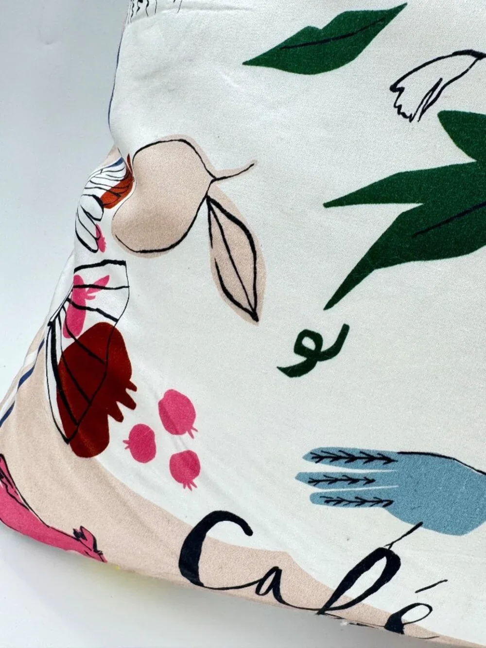 Kate Spade New York Silk Decorative Pillow With insert 20 x 20 Abstract Floral